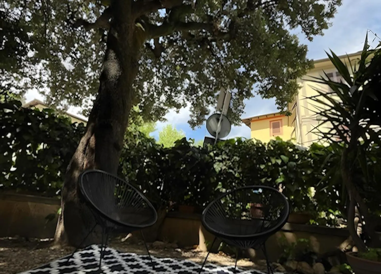 Relax In San Frediano Con Giardino Apartment Florence 0*,